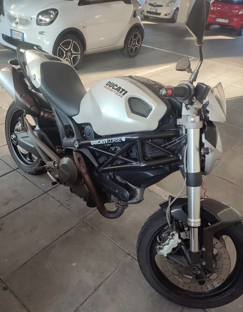 Ducati Monster 696 plus ( PERMUTO) Білий - 1