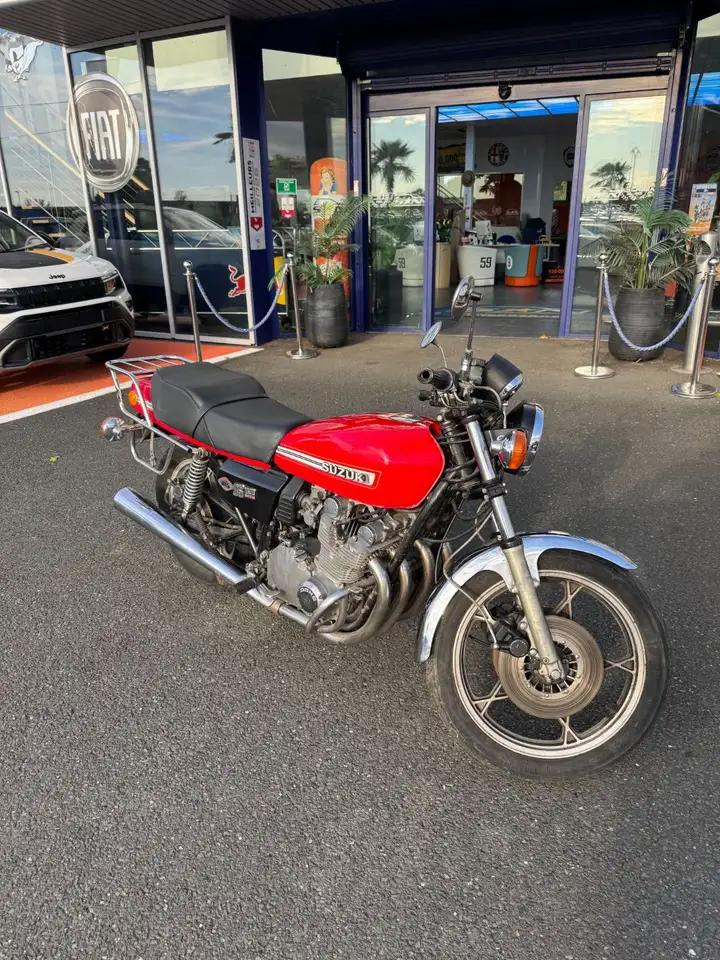 Suzuki ROUGE, foto 1