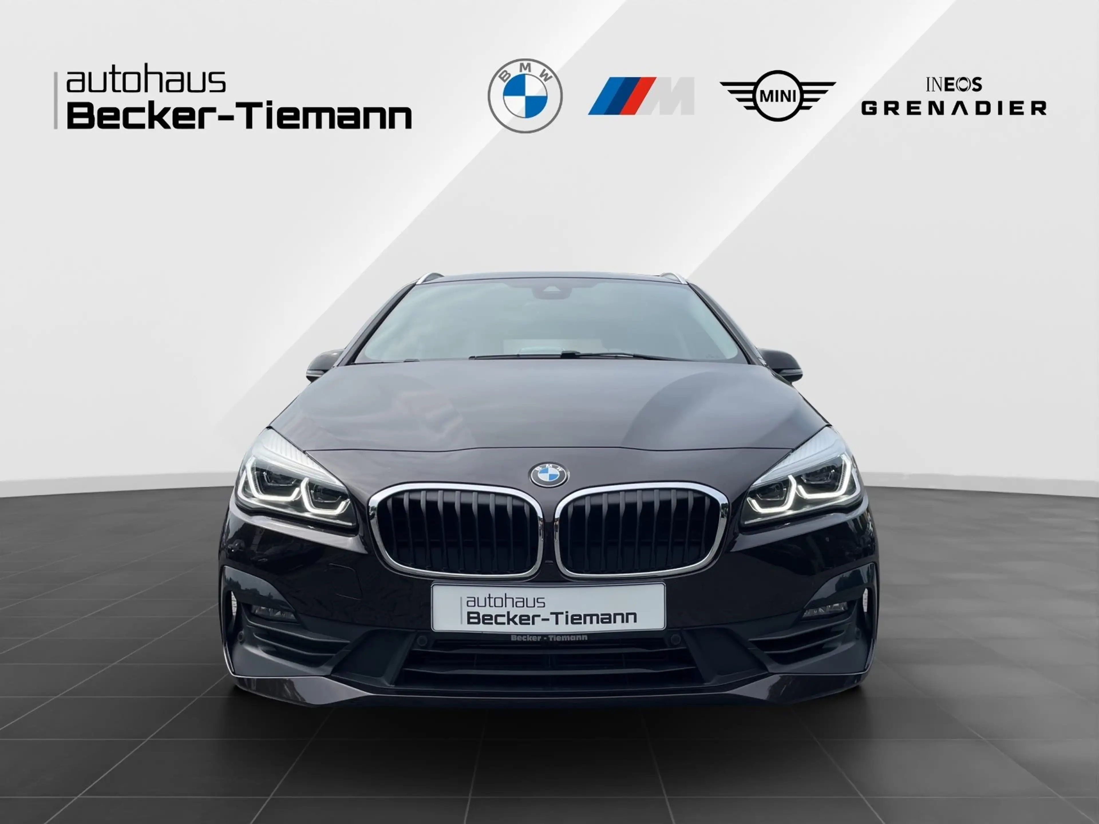 BMW 216 i Active Tourer/ Advantage/ LED Scheinwrf./ SHZ/ P — photo 2