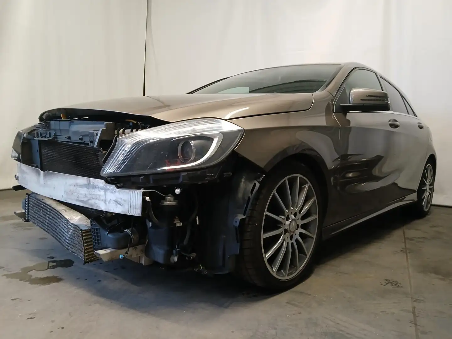 Mercedes-Benz A 180 Clima - Front Schade Grijs - 2