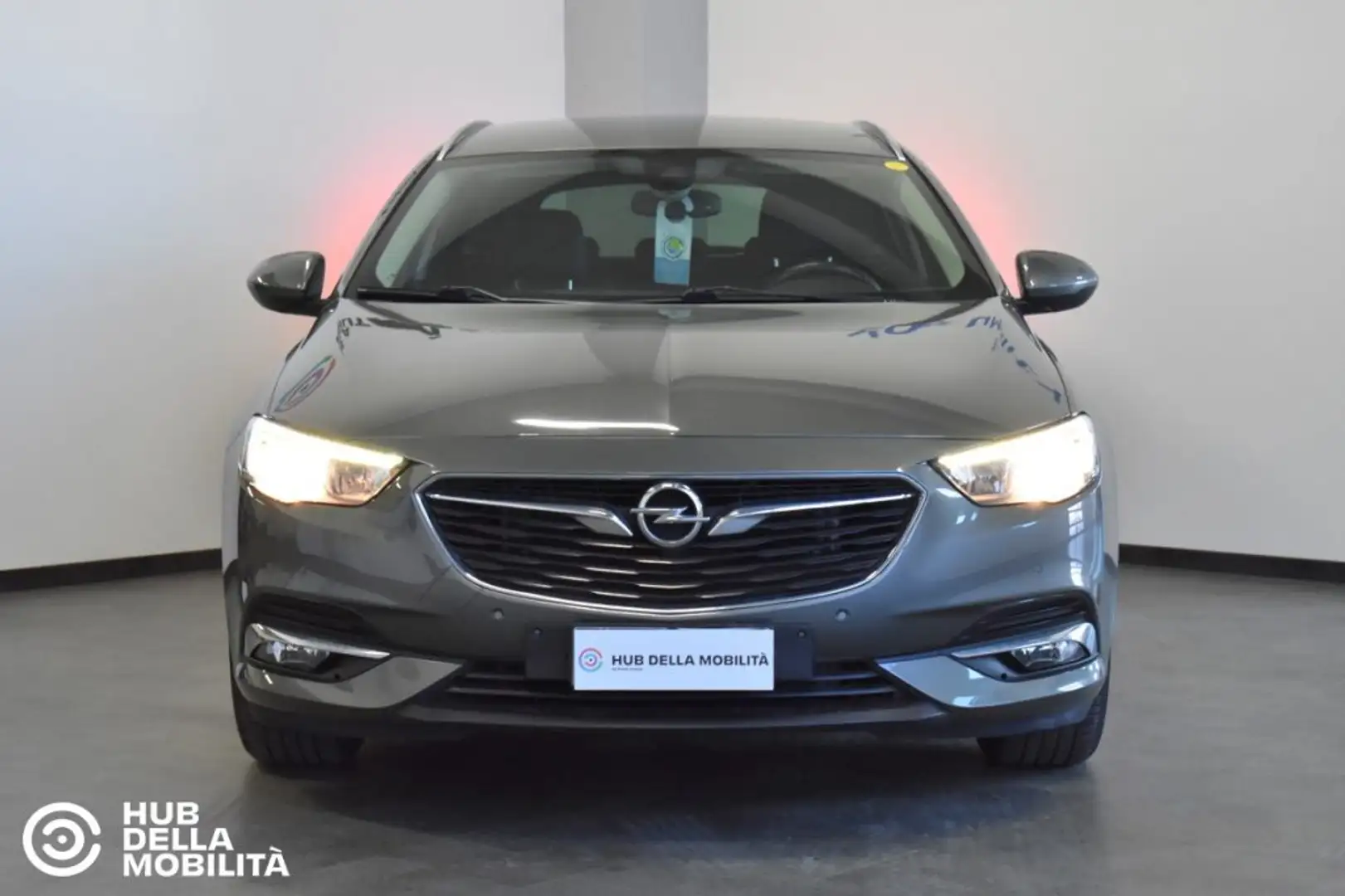 Opel Insignia 1.6 CDTI 136 S&S aut.SporTour Innovation OkNeopat. Grigio - 1