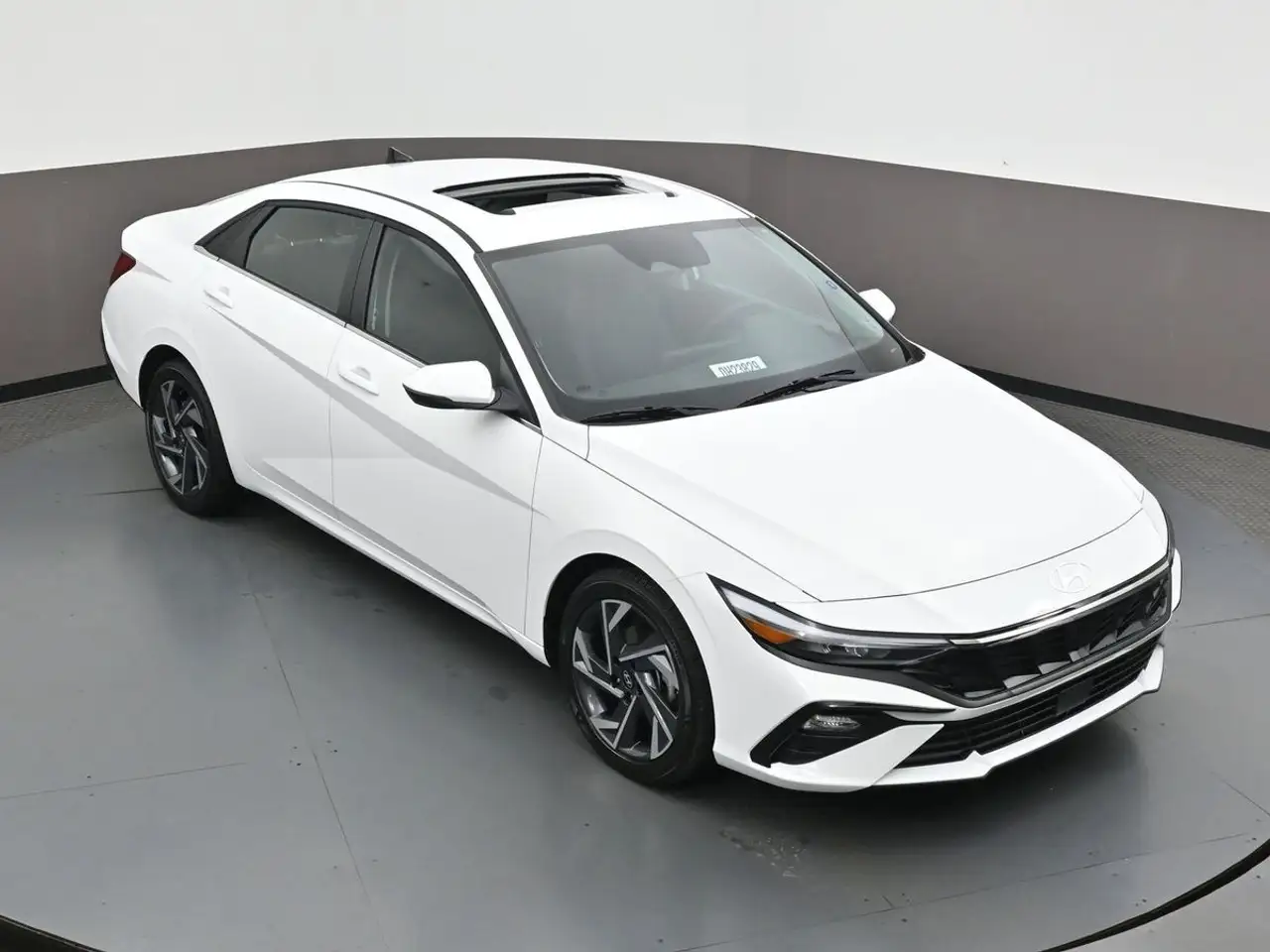 Hyundai ELANTRA снимка Hyundai ELANTRA