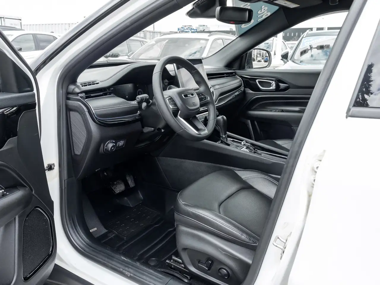 Jeep Compass снимка Jeep Compass