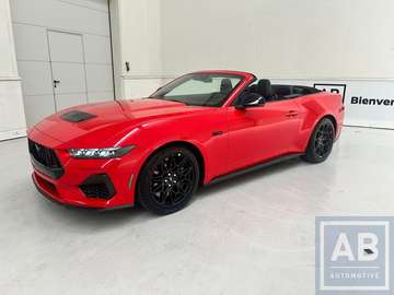 * Mustang V8 / Cabrio / Automaat / Dark Pack *