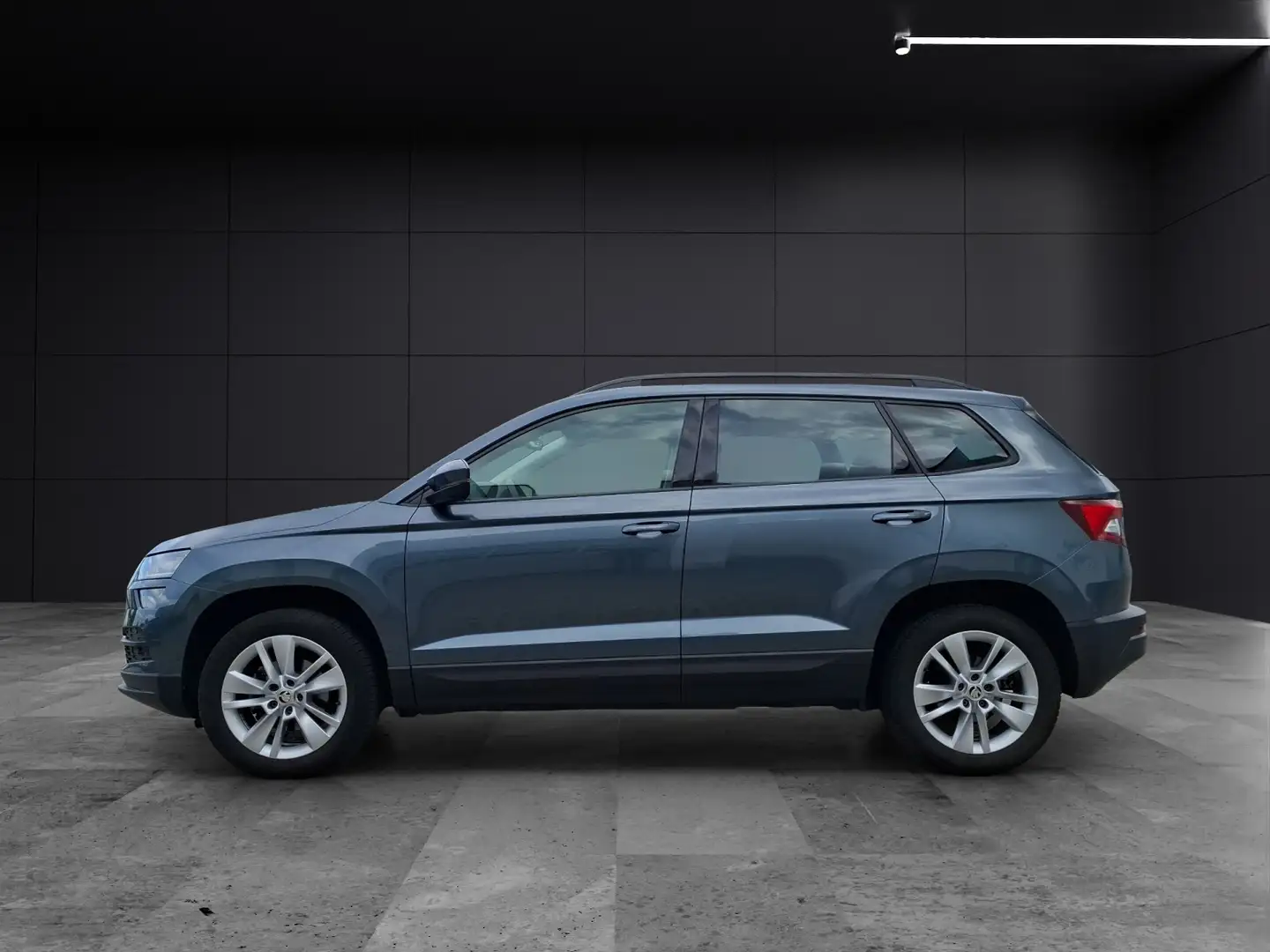 Skoda Karoq TSI Ambition LED Navi GRA PDC SH LM Grau - 2