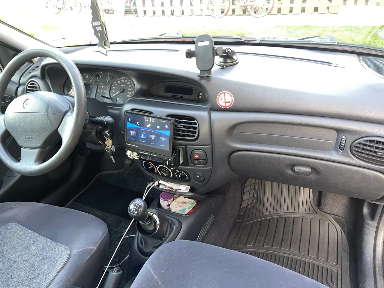 Renault Megane 1.4 Expression 16V, foto 6