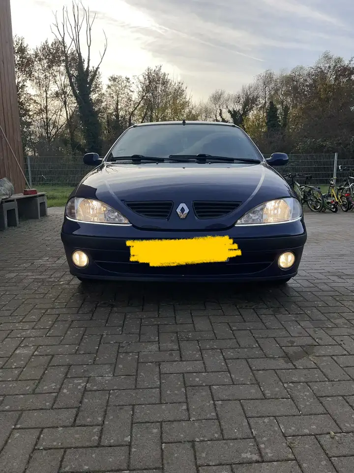Renault Megane 1.4 Expression 16V, foto 1