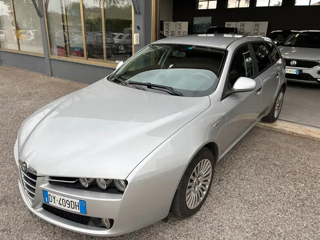 Alfa Romeo 159