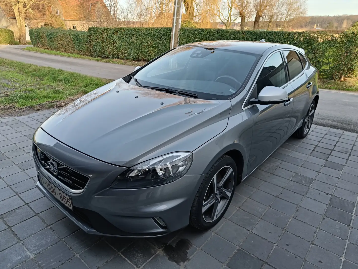 Volvo V40 V40 D3 R-DESIGN Gris - 2