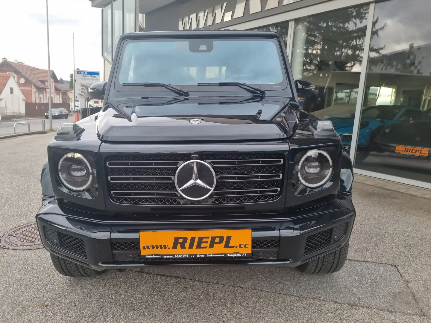 Mercedes-Benz G 500 VOLL Massage AMG 1.Besitz Burmester Kamera AHKLED Noir - 2