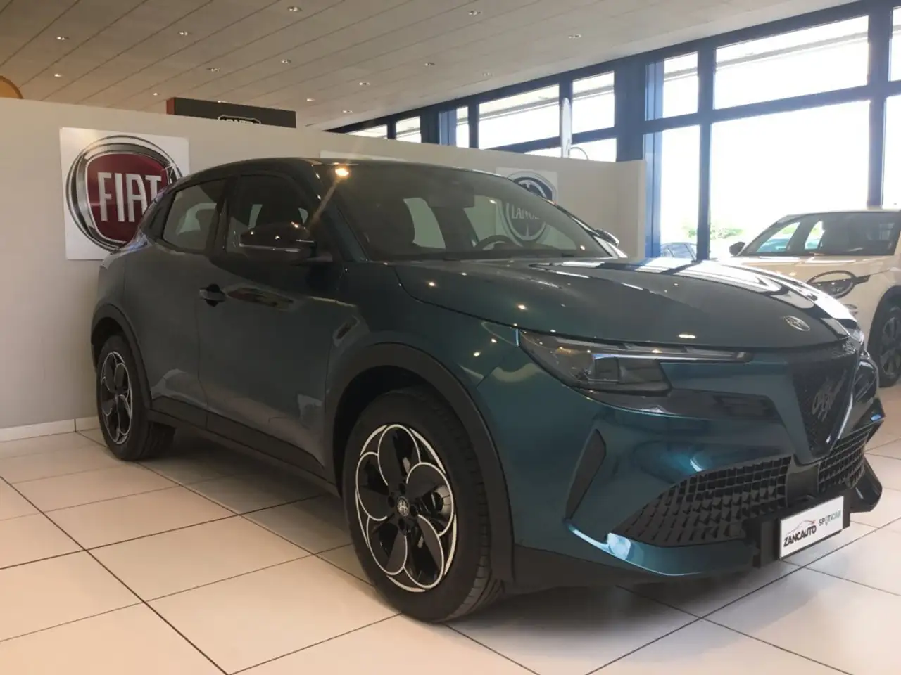 Alfa Romeo Junior 2025