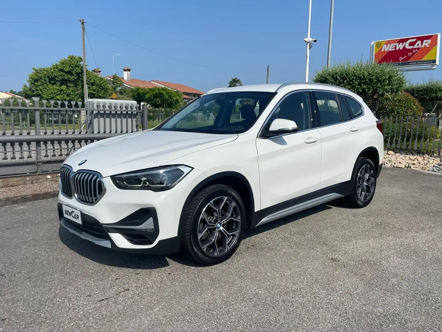 BMW X1 X1 F48 sdrive18i xLine 140cv auto Blanco - 1