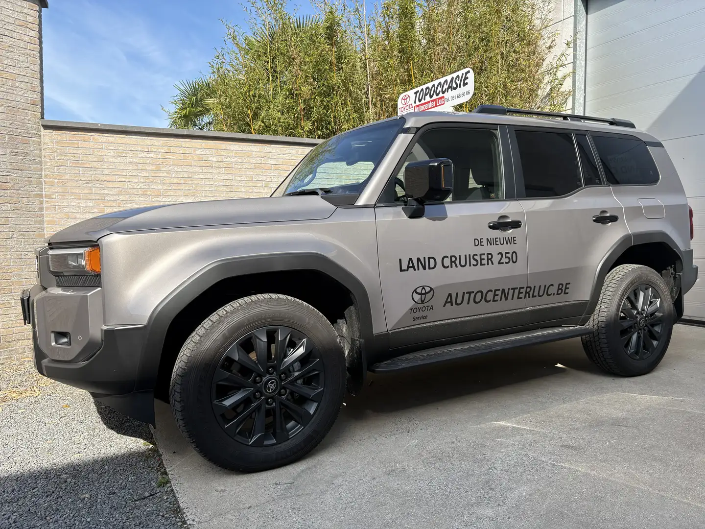 Toyota Land Cruiser 2.8 D-4D VX-L AT/ FULL OPTION/ 4500KM / €66900+ Beige - 1
