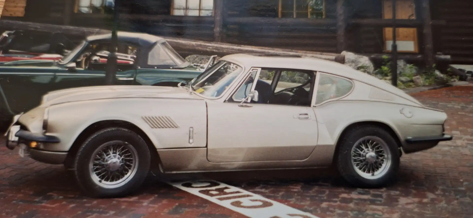 Triumph GT6 MK IIII Argent - 2