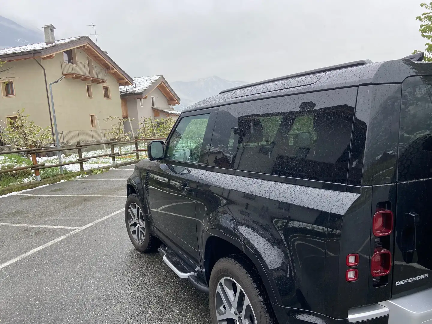 Land Rover Defender 90 3.0 d XS EDICTION 249CV elettrica/disel Nero - 1