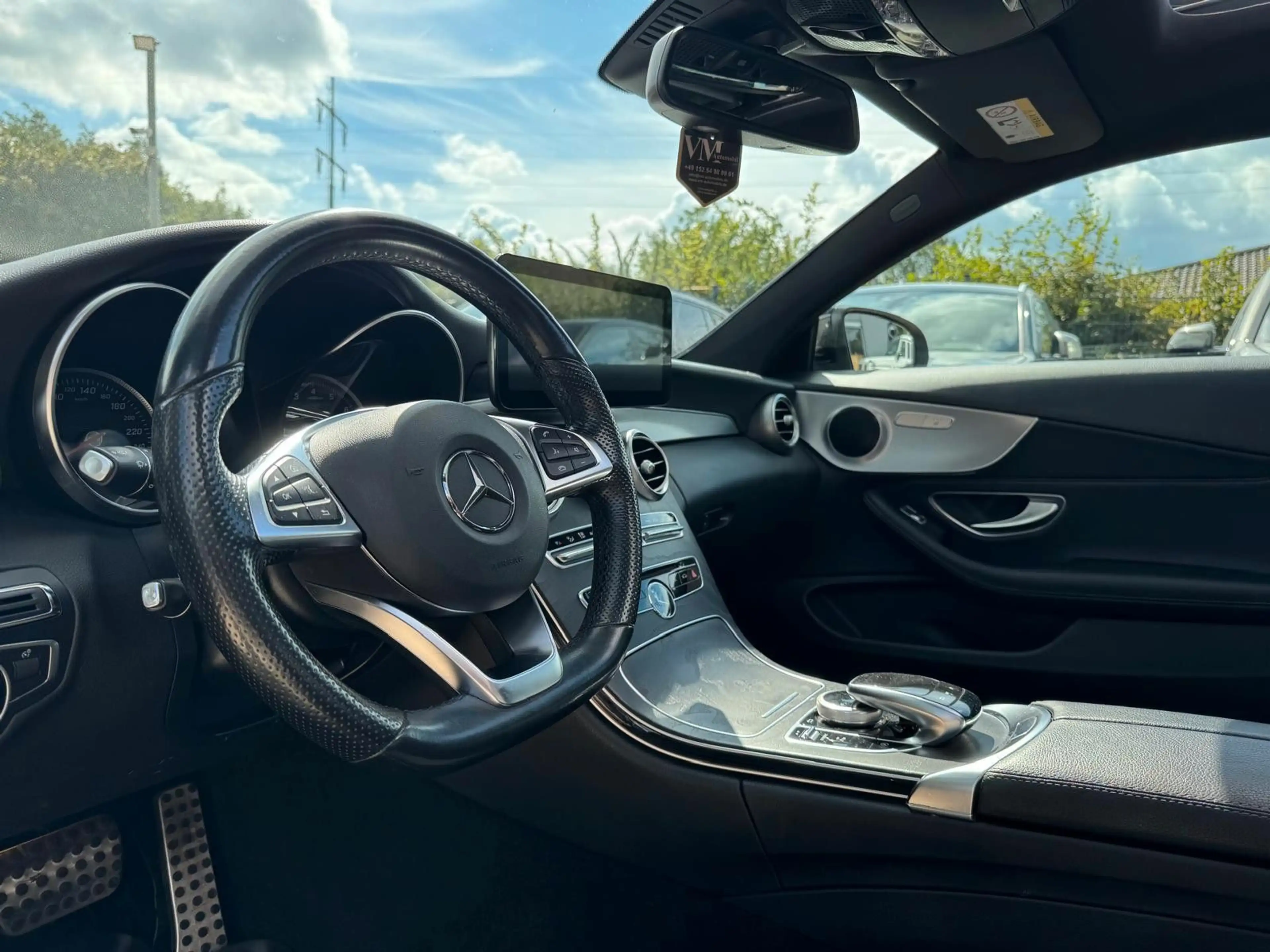 Mercedes-Benz C 180 AMG LINE Kamera*Navi*Tempomat*Pano — photo 10