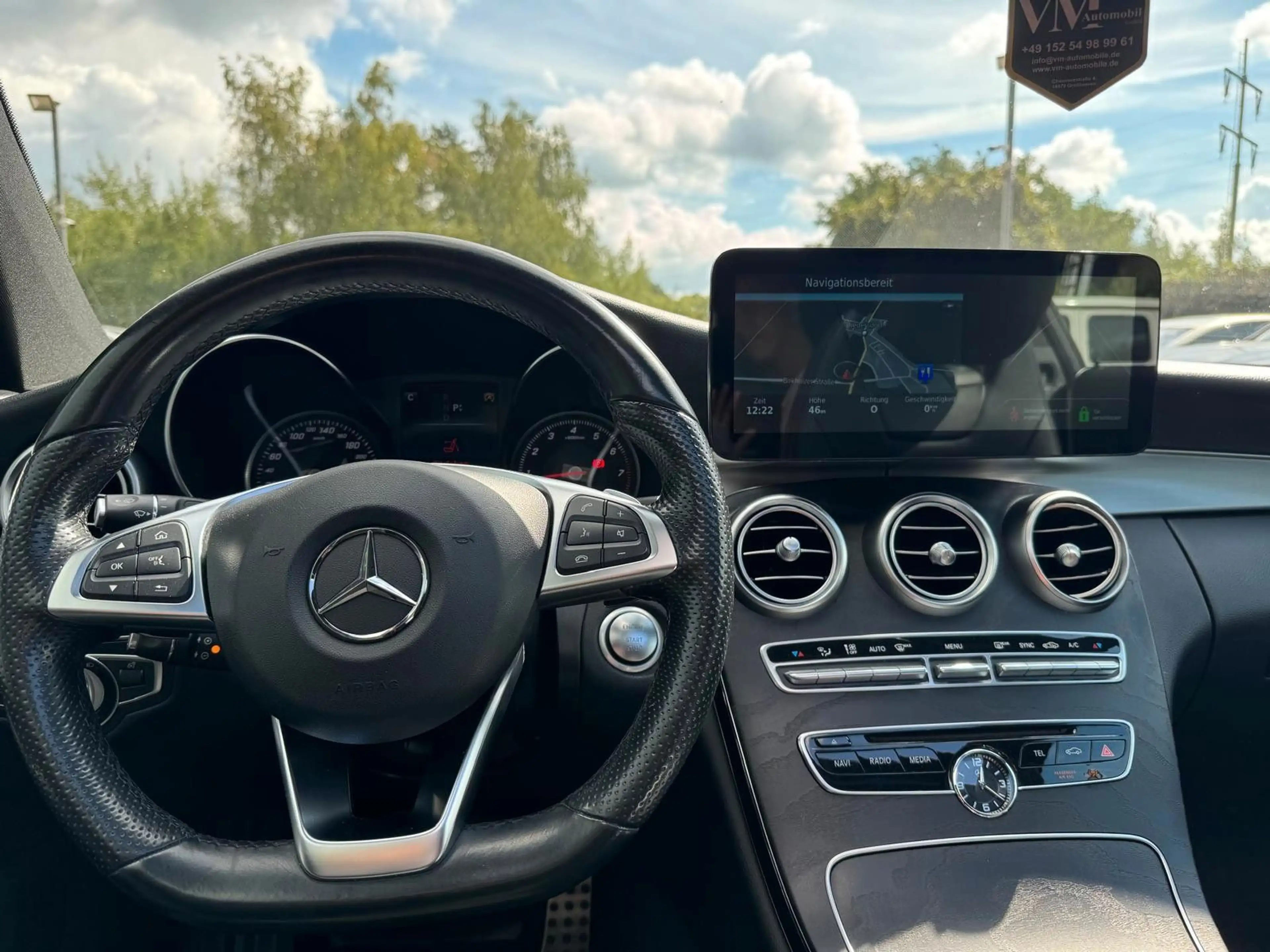 Mercedes-Benz C 180 AMG LINE Kamera*Navi*Tempomat*Pano — photo 11