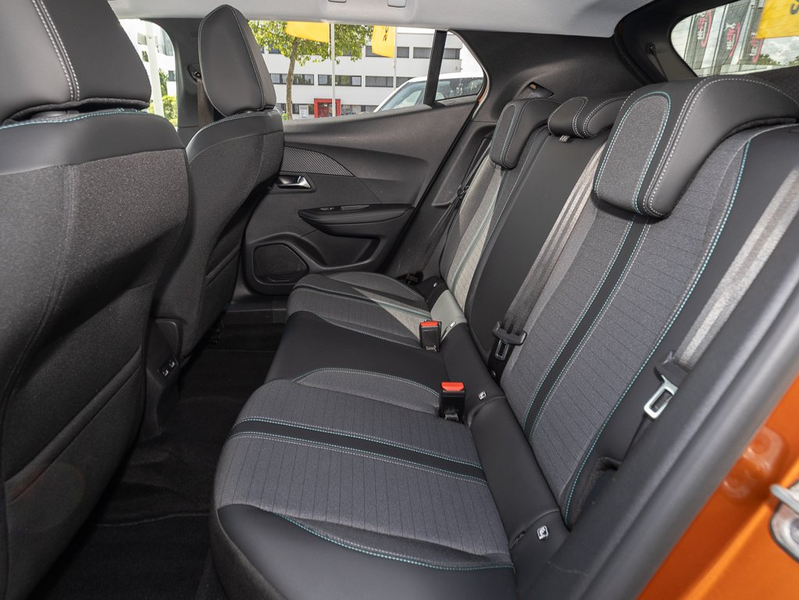 Peugeot e-2008 2008-e Allure Pack +ELEKTRO+SHZ+OBC11KW+RFK+ — photo 13