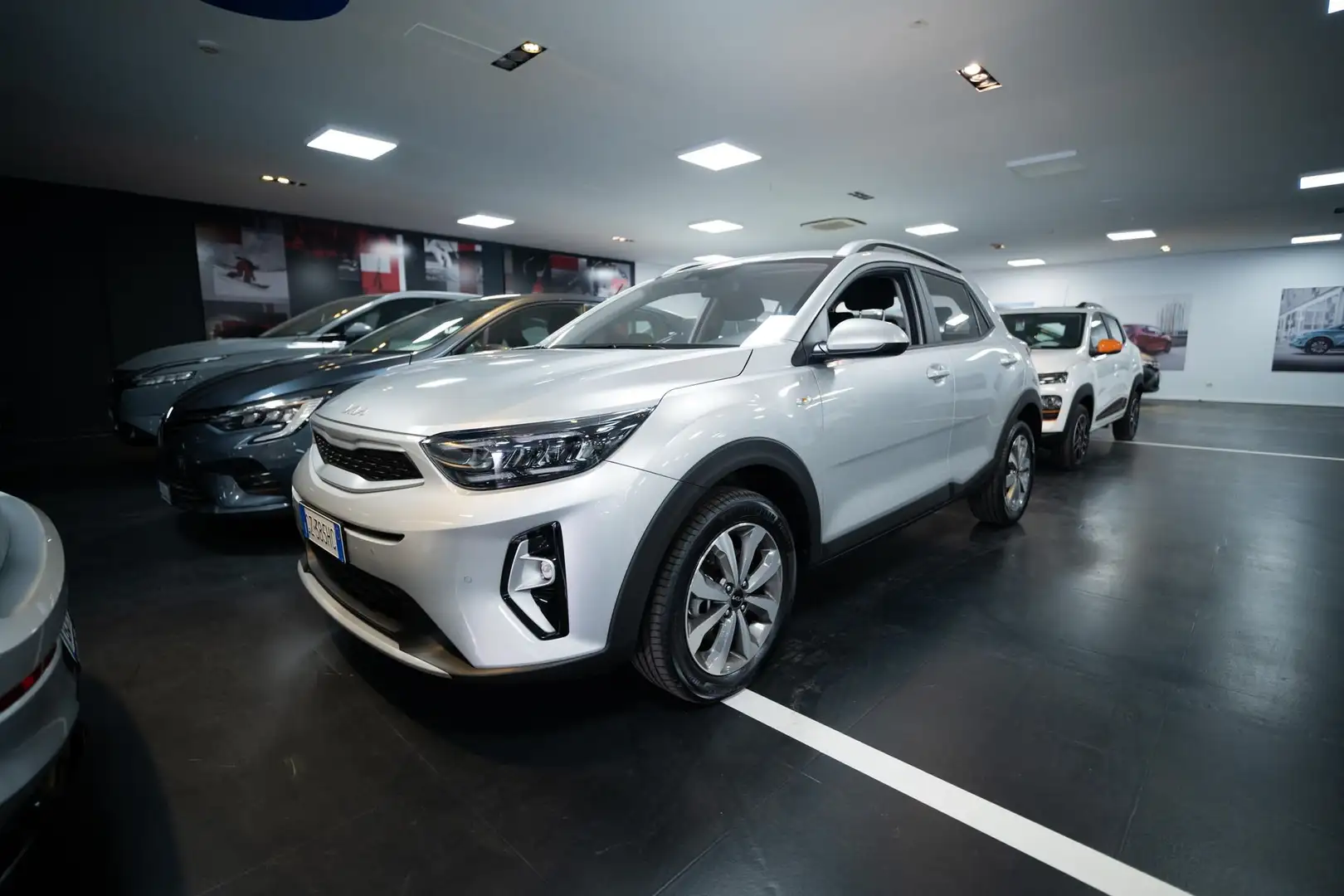 Kia Stonic MY25 1.0 MH URBAN Argent - 1