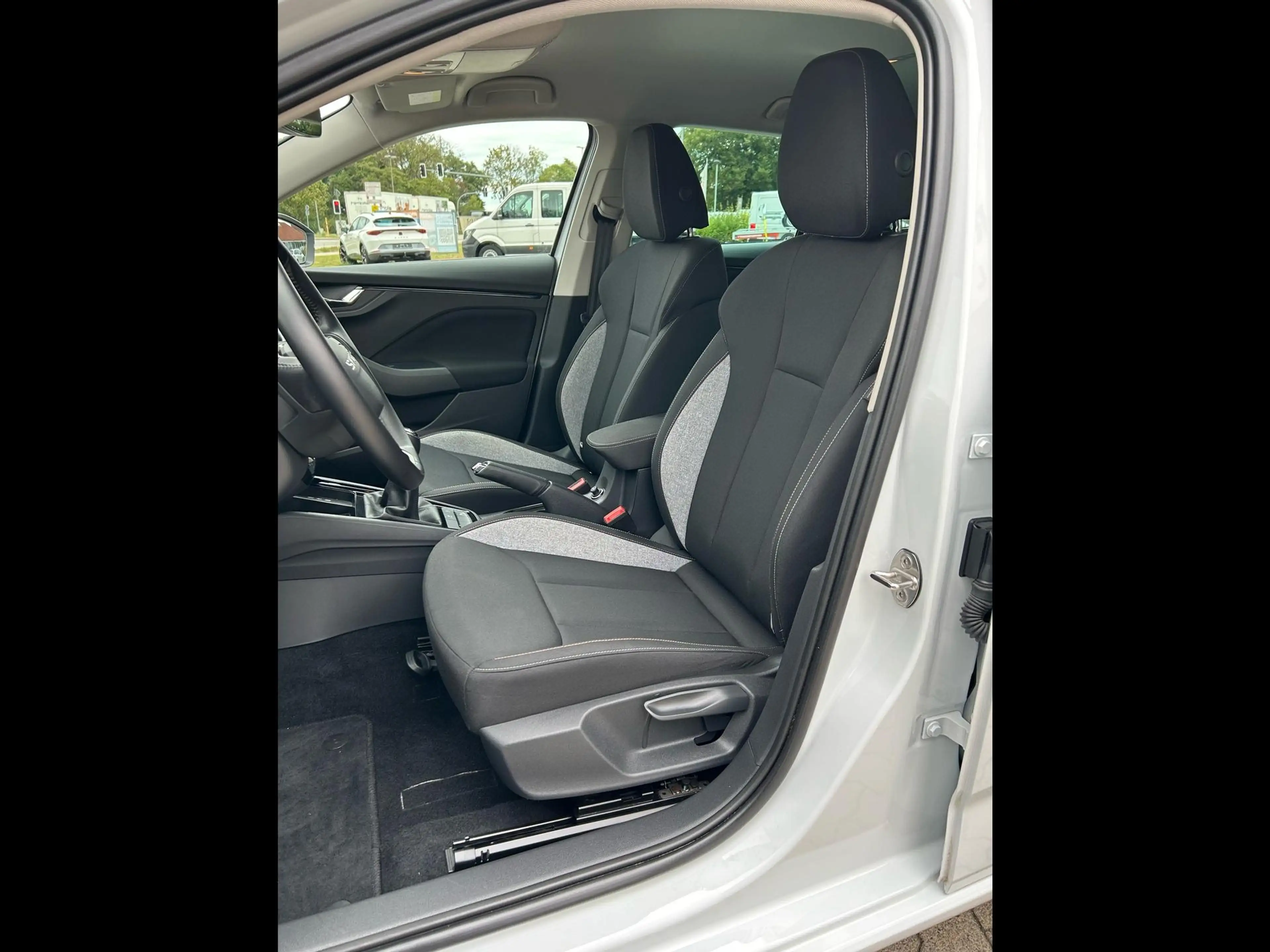 Skoda Scala Selection 1.0 TSI / 4 J. Garantie — photo 6