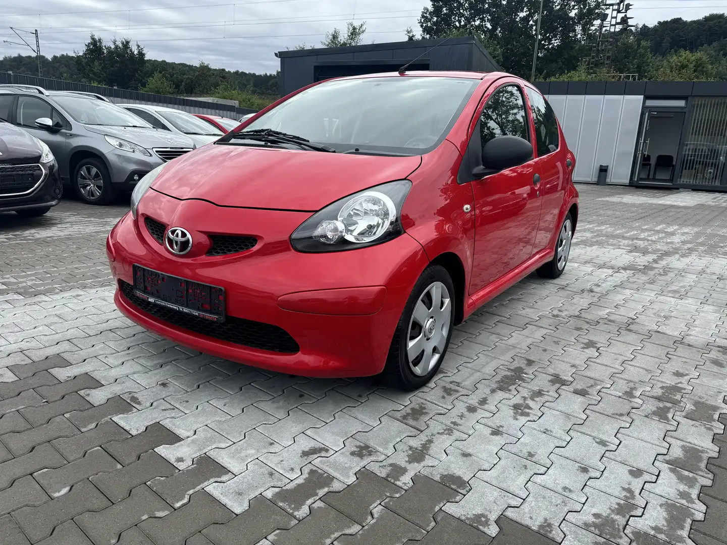 Toyota Aygo 1,0 Basis Rot - 1