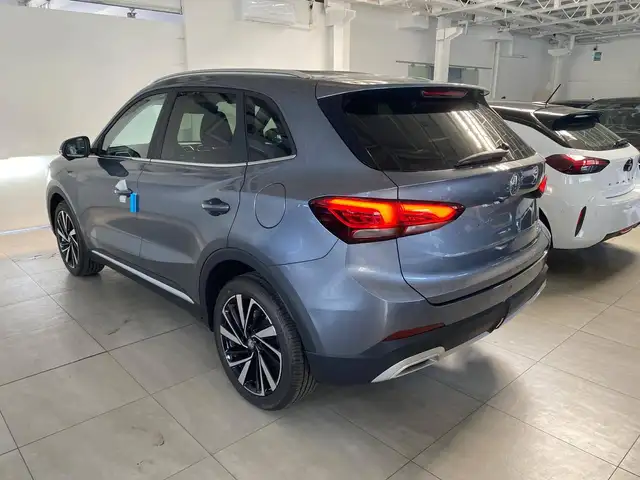 MG ZS view 5