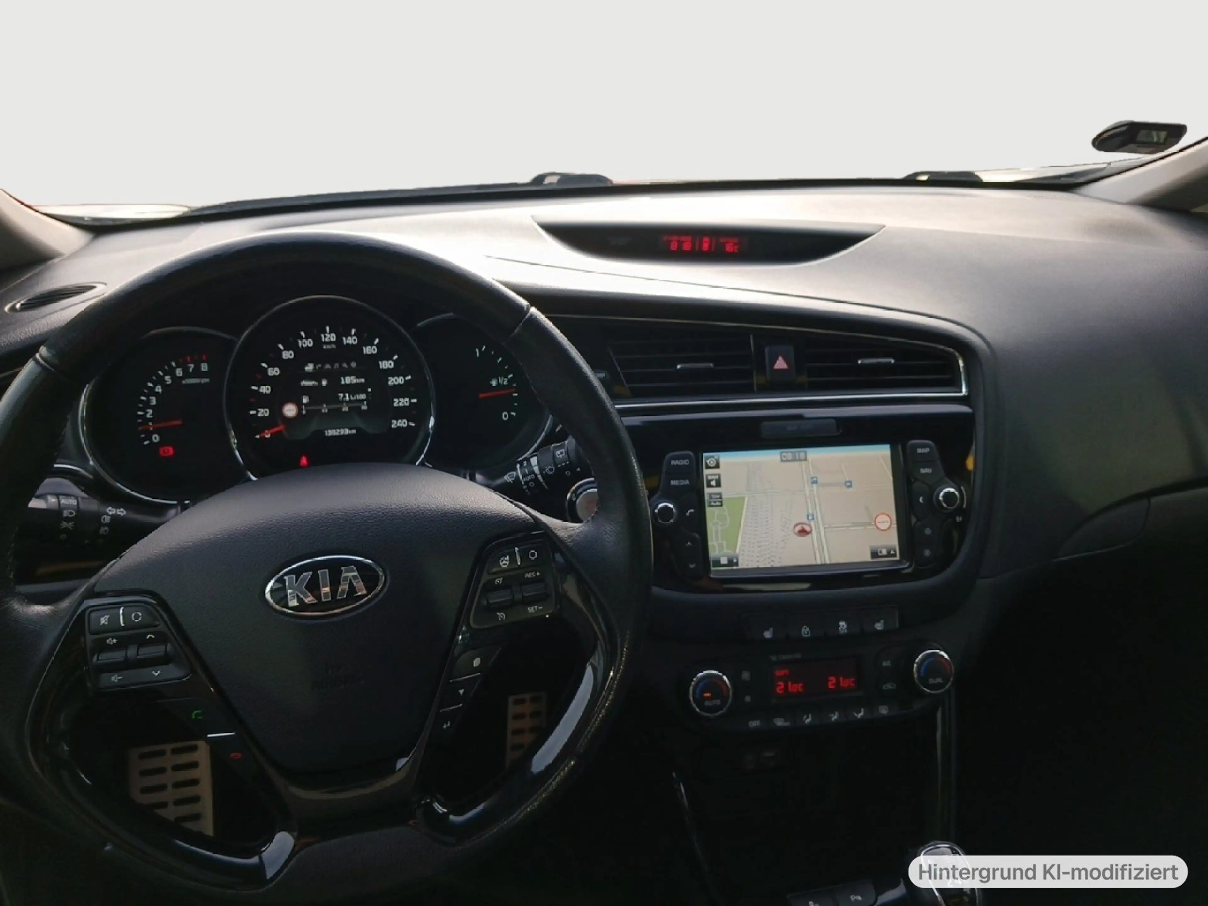 Kia Ceed SW / cee'd SW Ceed Sportswagon Platinum Edition 1.6 GDI Pano,A — photo 15