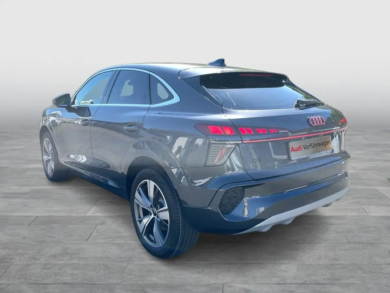 Audi Q3 e-hybrid AHK*MATRIX*PANO*TECH PLUS* 3