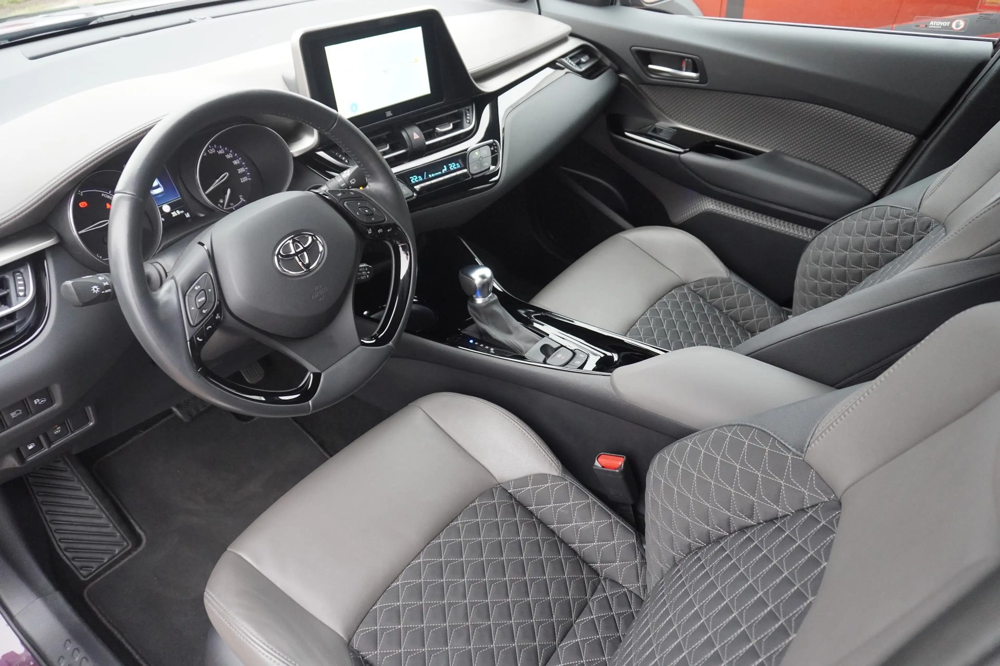 Toyota C-HR 1.8 Aut. Hybrid Lounge LED Navi ACC Kamera — photo 8