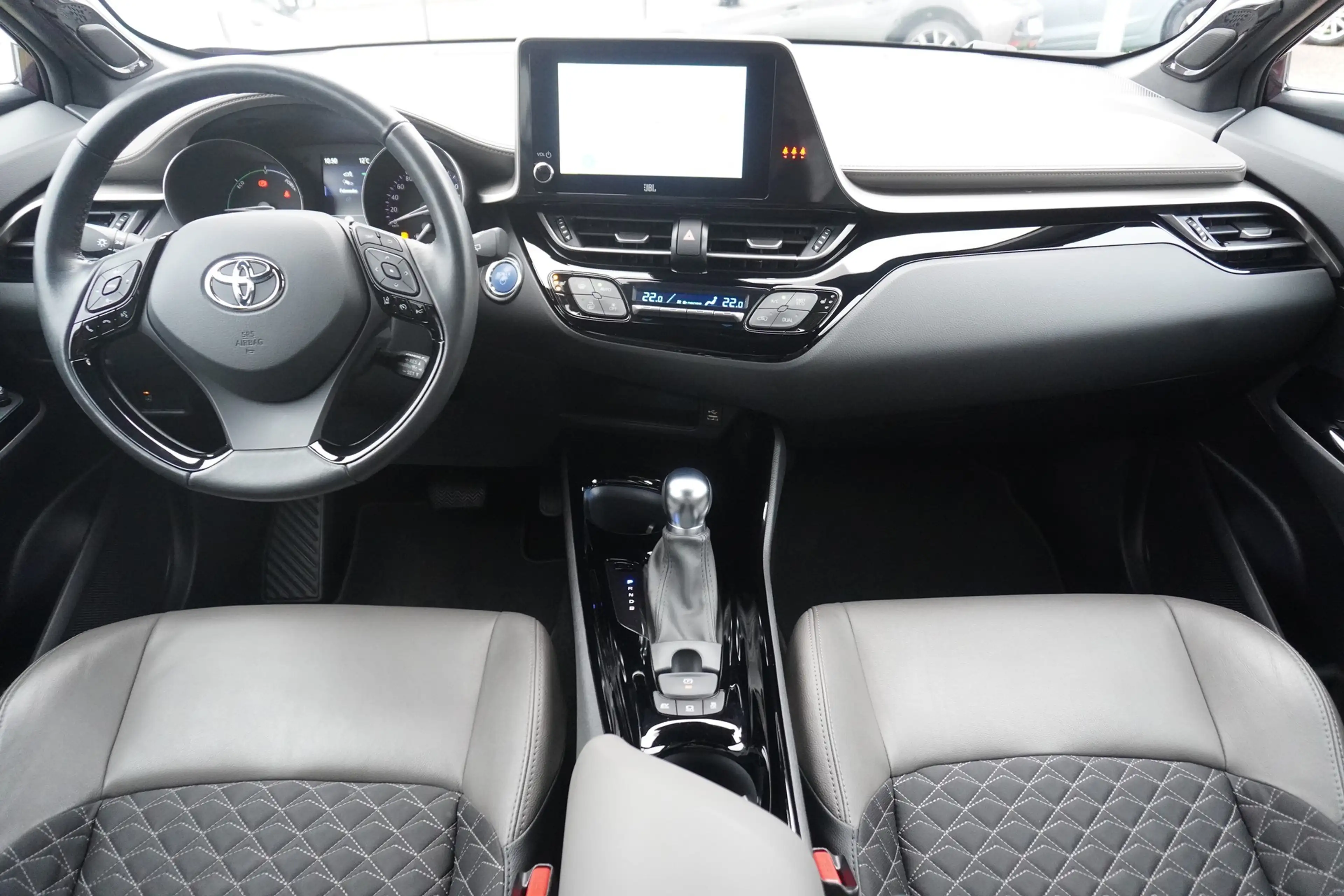 Toyota C-HR 1.8 Aut. Hybrid Lounge LED Navi ACC Kamera — photo 13