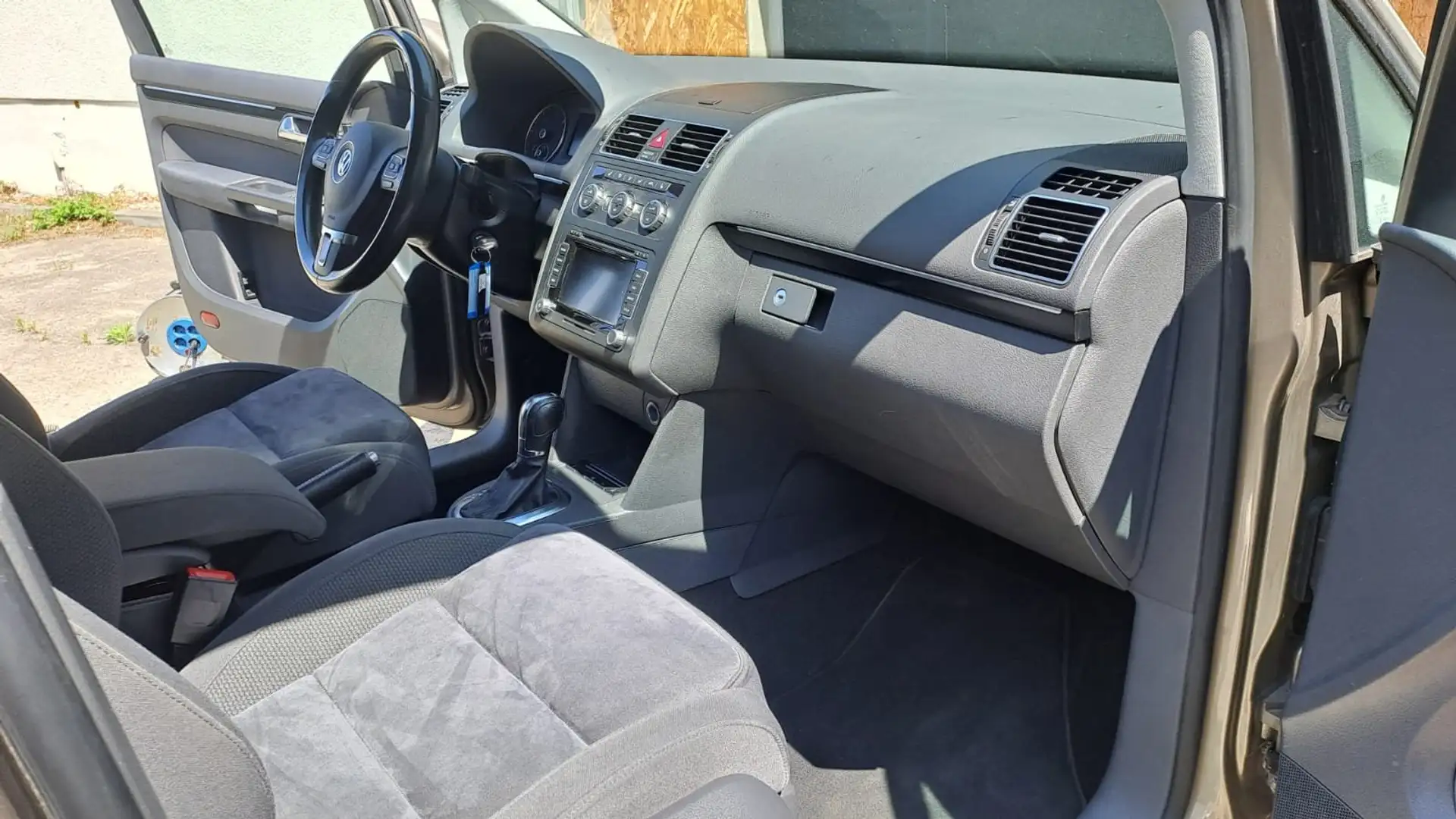 Volkswagen Touran Highline 7 Sitze 2 Hand Scheckheft Lückenkos Bronze - 2