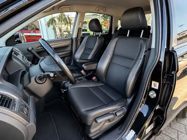 Honda CR-V view 8