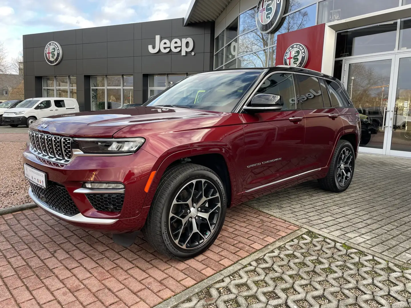 Jeep Grand Cherokee 5,7 V8 Summit Reserve Rosso - 2