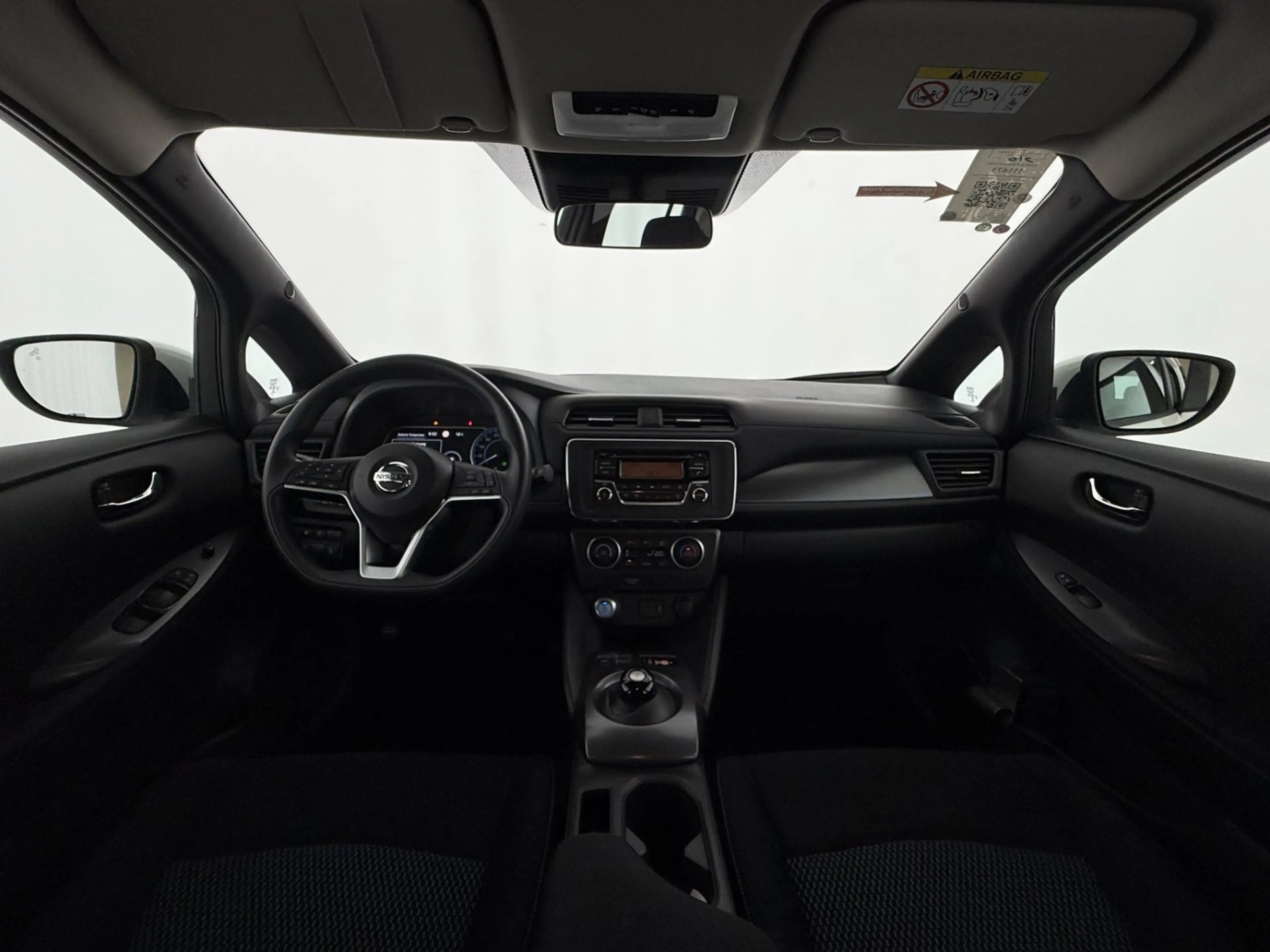Nissan Leaf Visia 40kWh Aut ASSIST TEMPOMAT KLIMA — photo 14