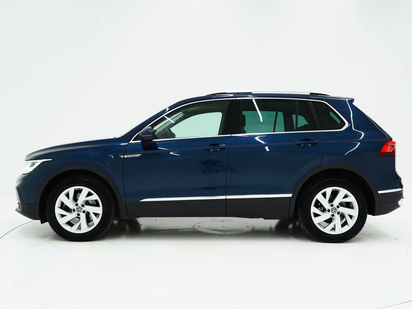 Volkswagen Tiguan 1.4 TSI eHybrid Elegance | Panoramadak | Trekhaak Blauw - 2
