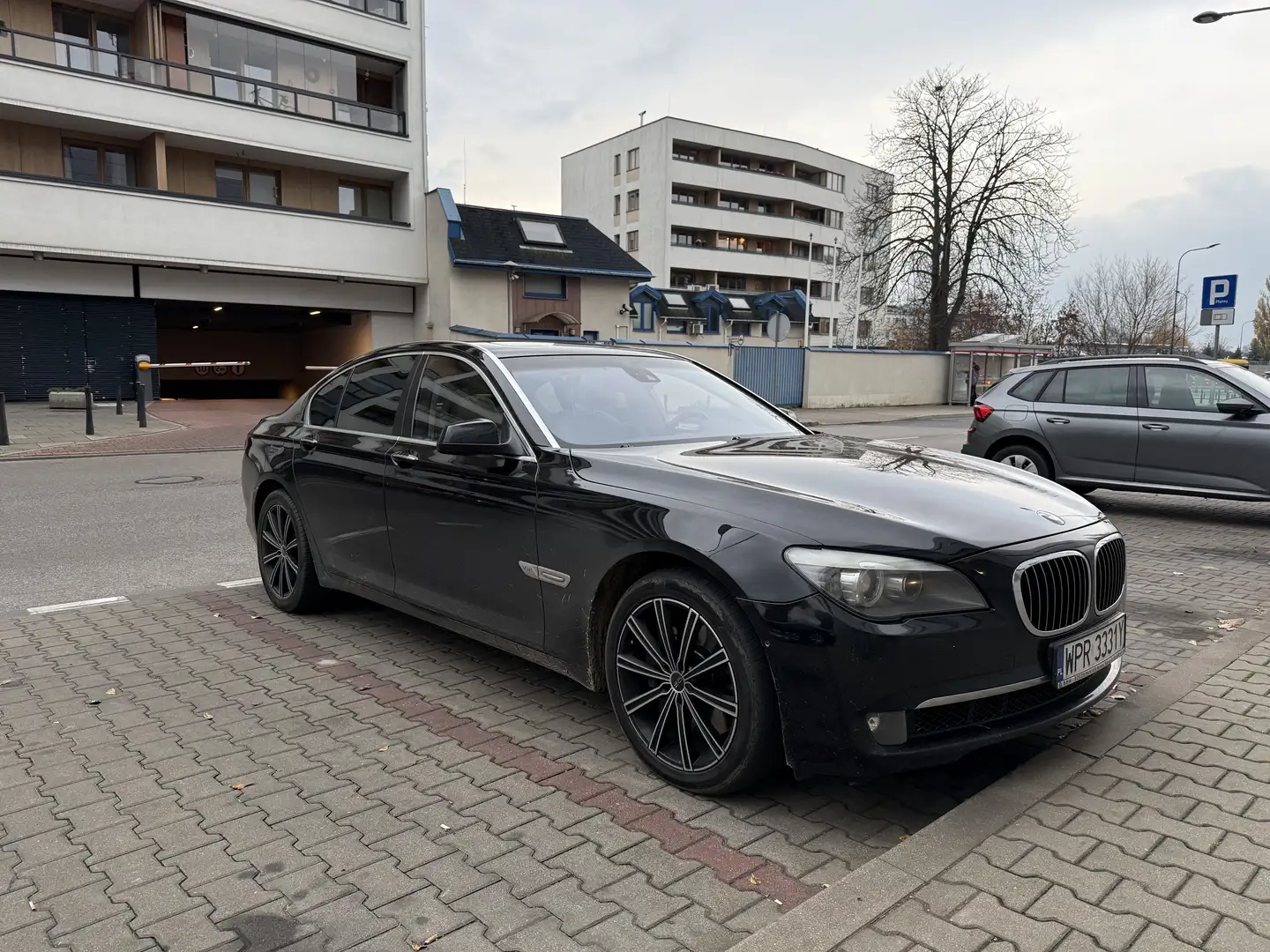 BMW 760 760i - 1