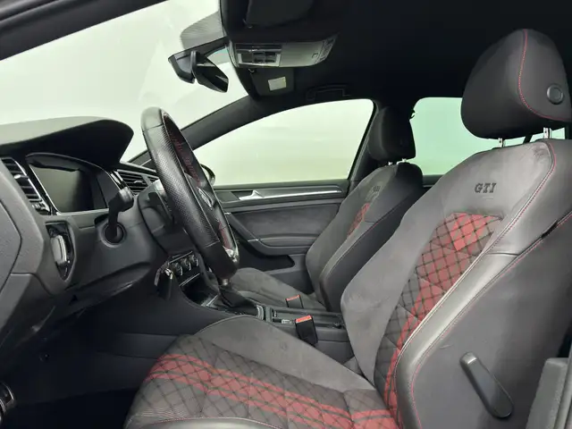 Volkswagen Golf view 7
