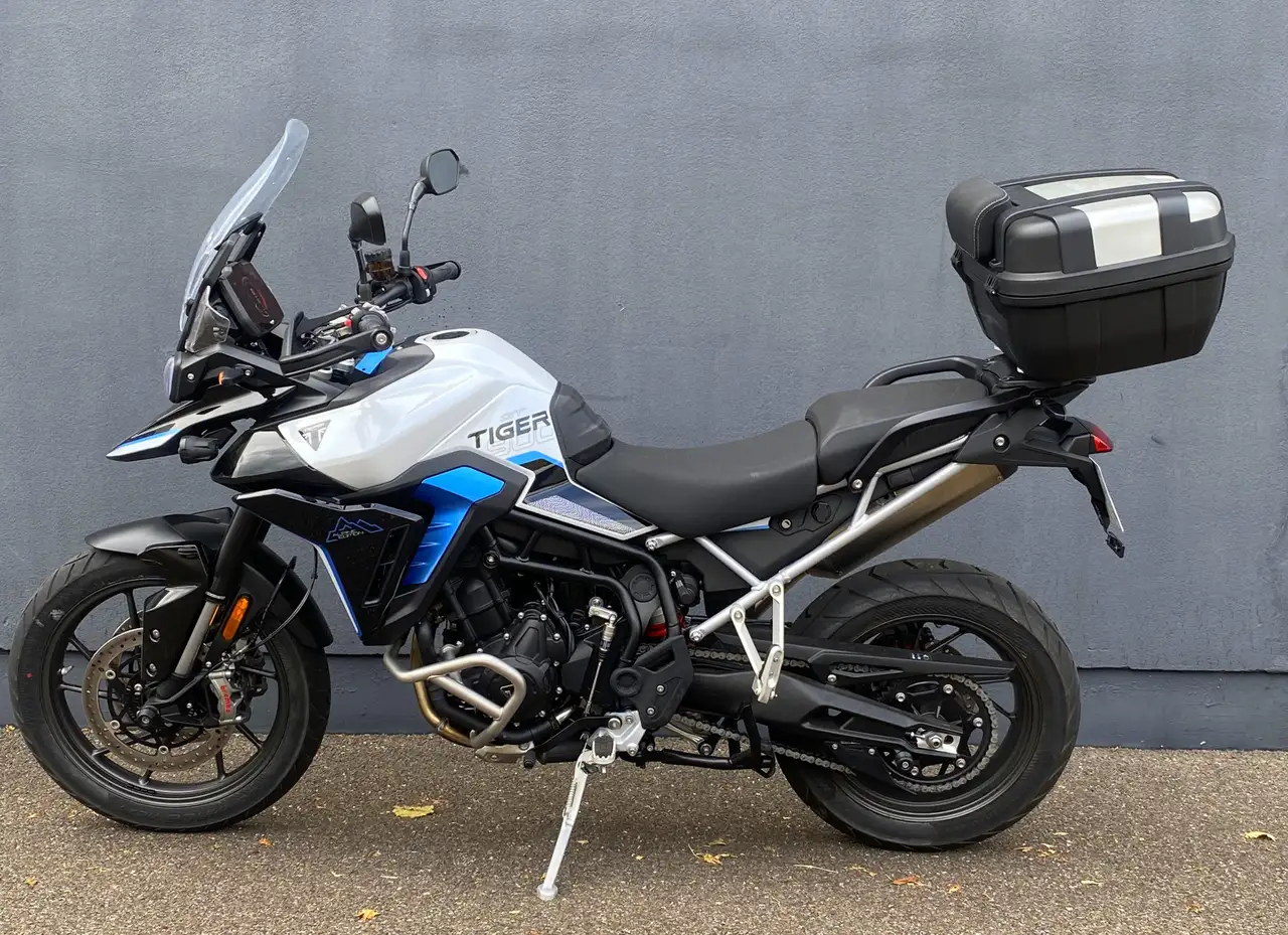 Triumph Tiger 900