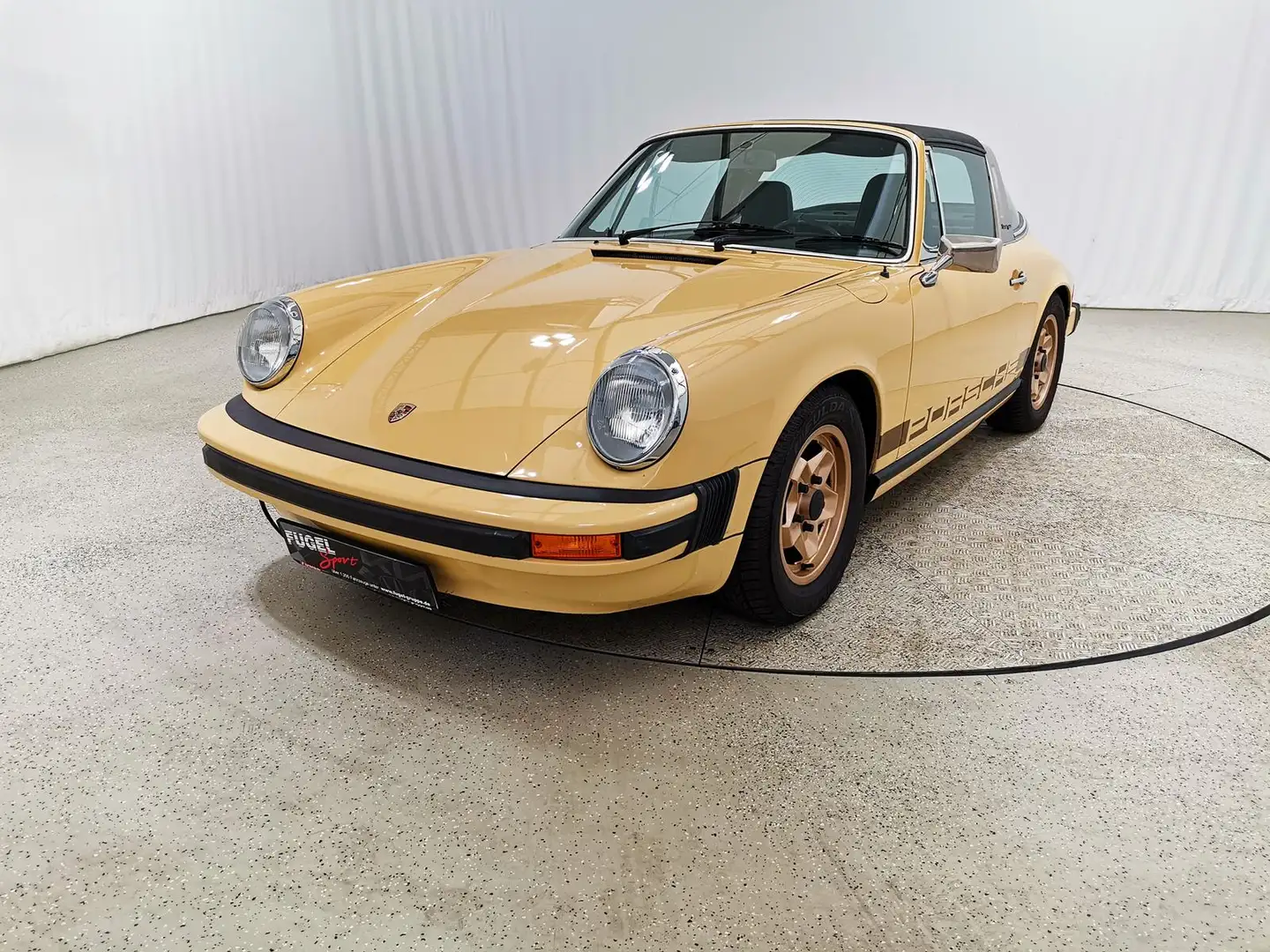 Porsche 911 Targa Gelb - 2