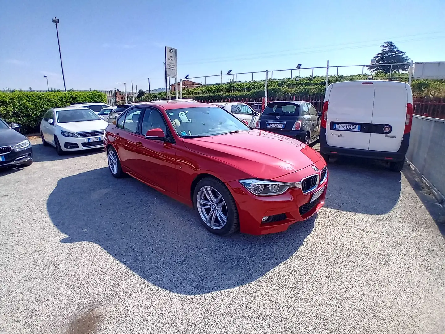 BMW 316 Serie 3 F30 Berlina 316d Msport Червоний - 1
