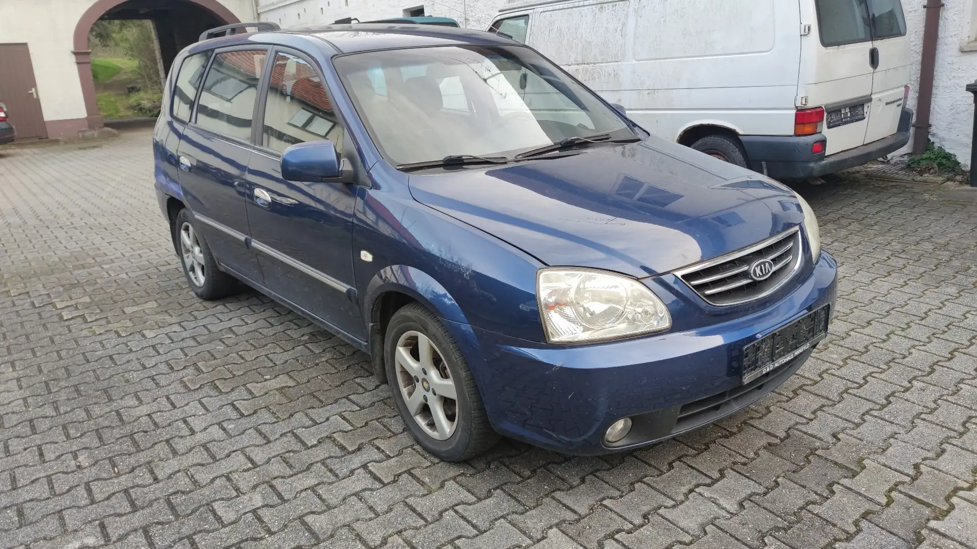 Kia Carens 1.8 16V EX Van ohne TÜV Klima Синій - 1