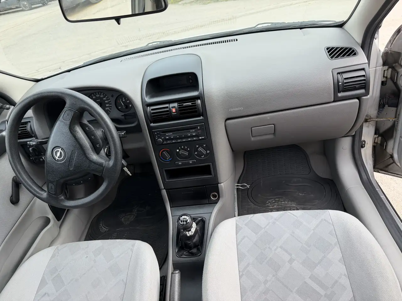 Opel Astra 1.2i XE 16v Comfort, foto 9