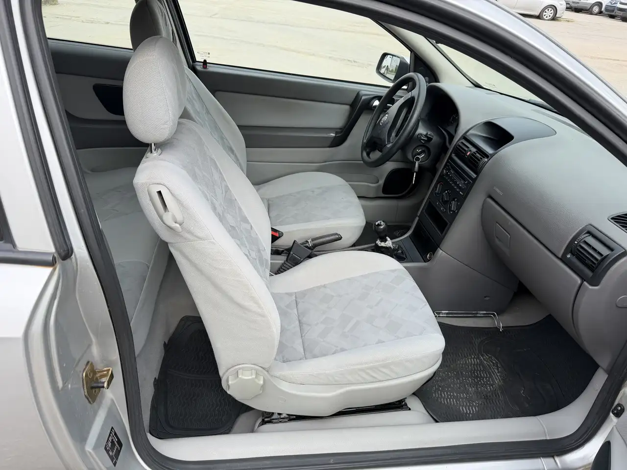 Opel Astra 1.2i XE 16v Comfort, foto 7