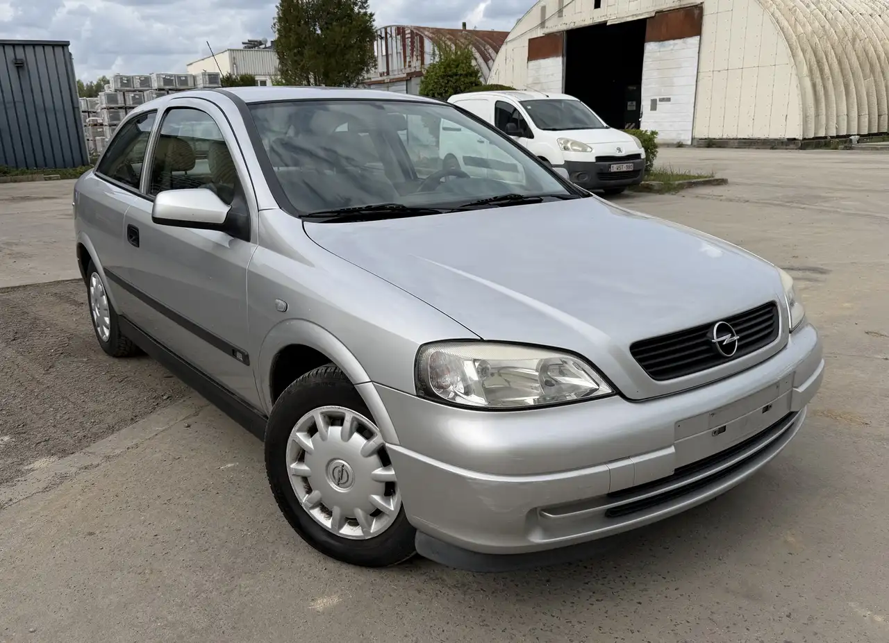 Opel Astra 1.2i XE 16v Comfort, foto 1