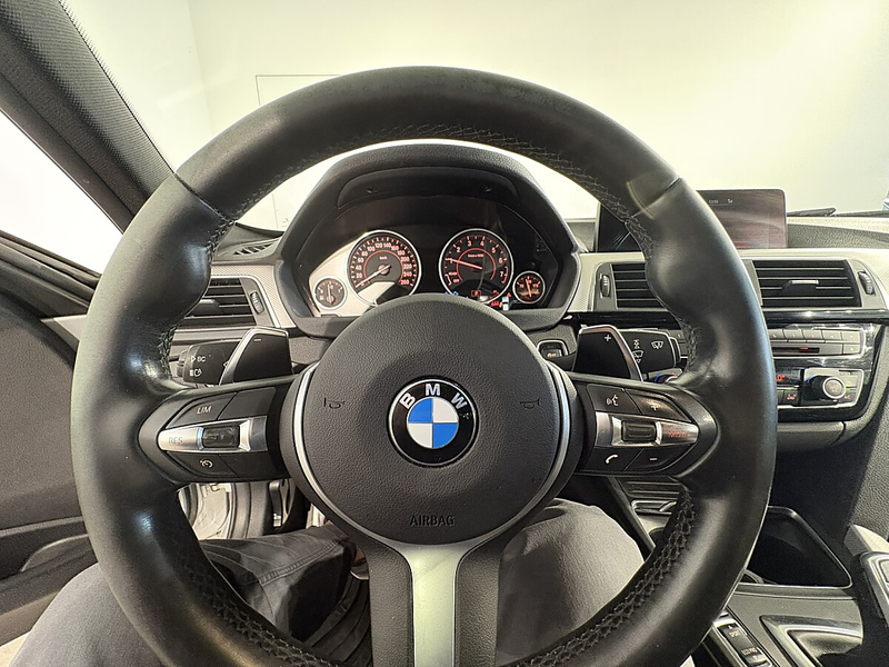 BMW 340 i Touring M Sport Aut. — photo 14