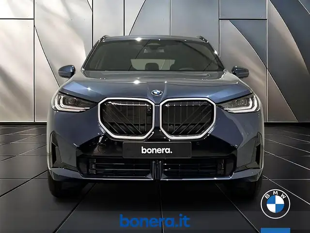 BMW X3 view 2