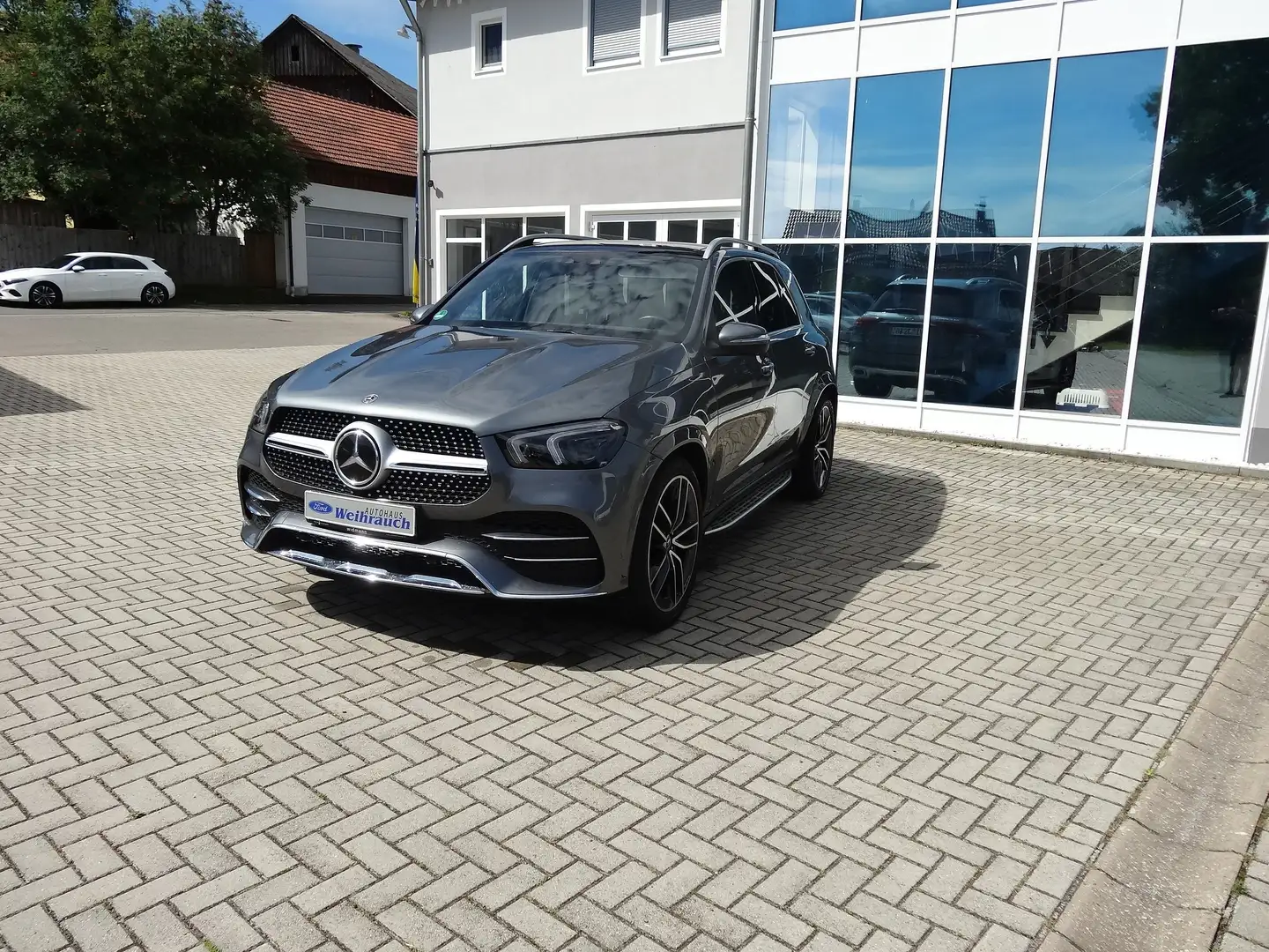 Mercedes-Benz GLE 400 GLE 400 d 4Matic (167.123) Grau - 2