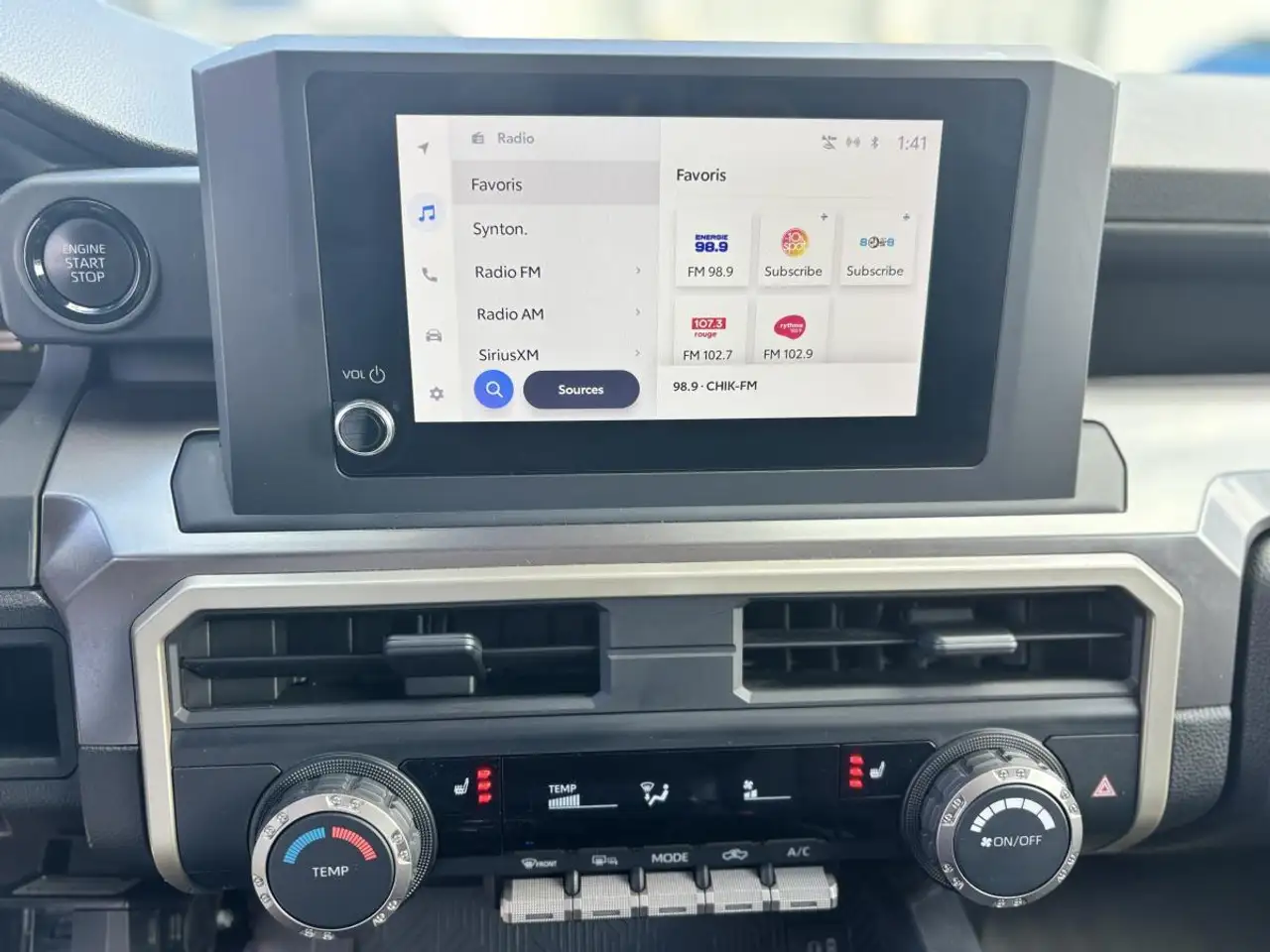 Toyota Tacoma снимка Toyota Tacoma