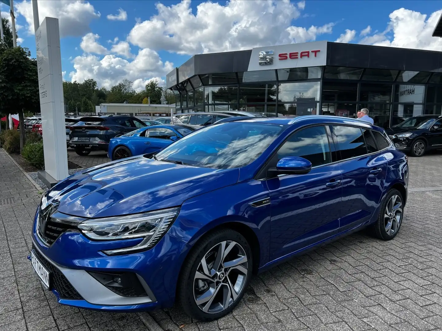 Renault Megane Grandtour R.S. LINE TCe 160 EDC Modrá - 1