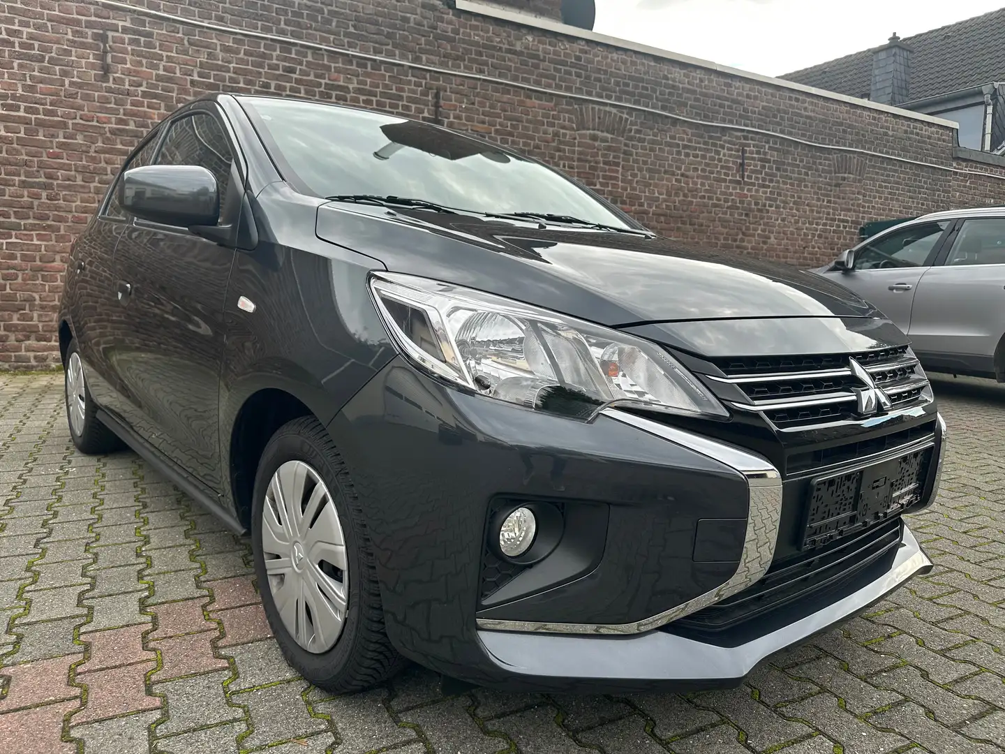 Mitsubishi Space Star Space Star 1.2 Select Wenig km/h Grau - 1